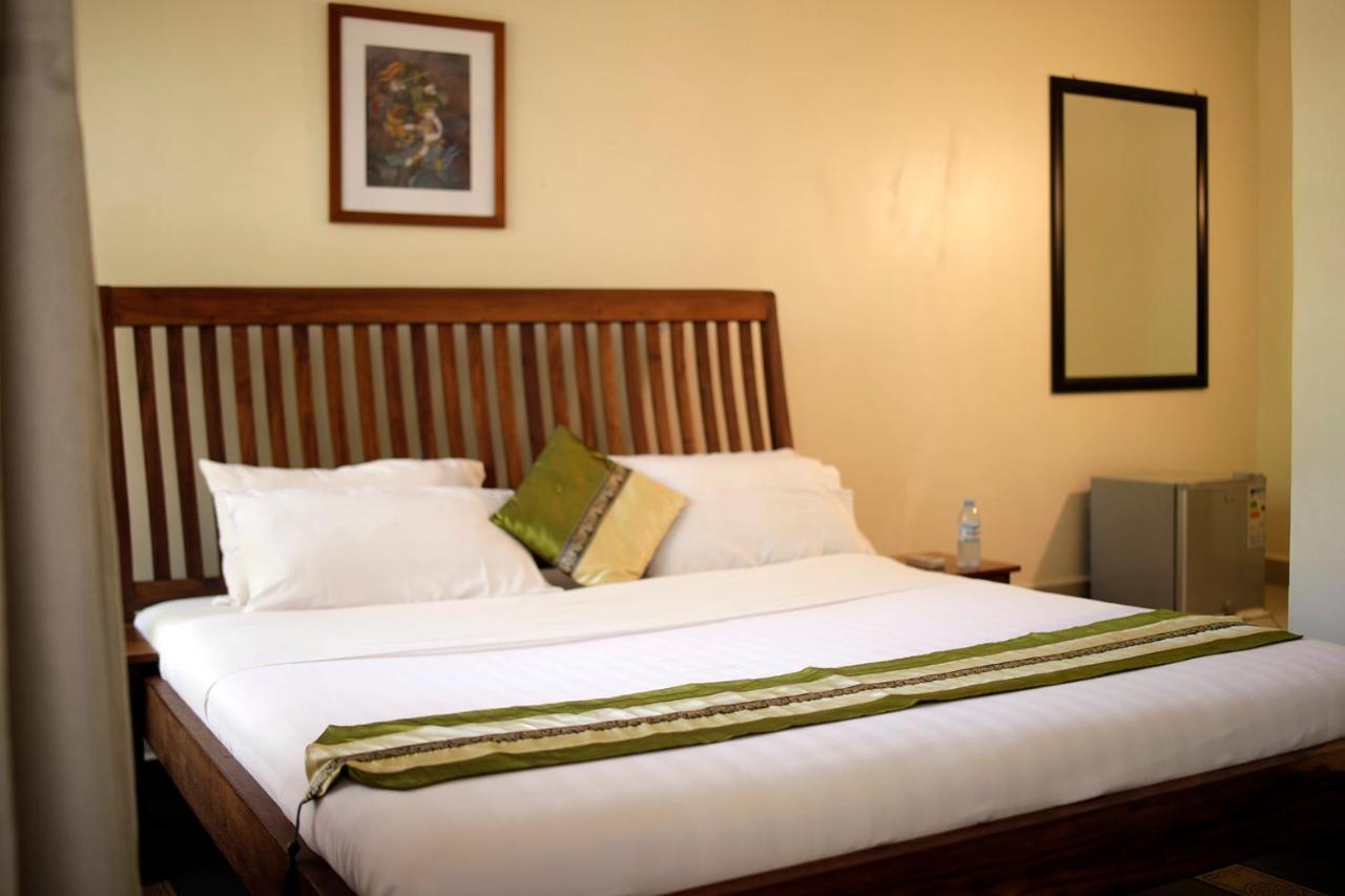 Entebbe Palm Hotel Kültér fotó