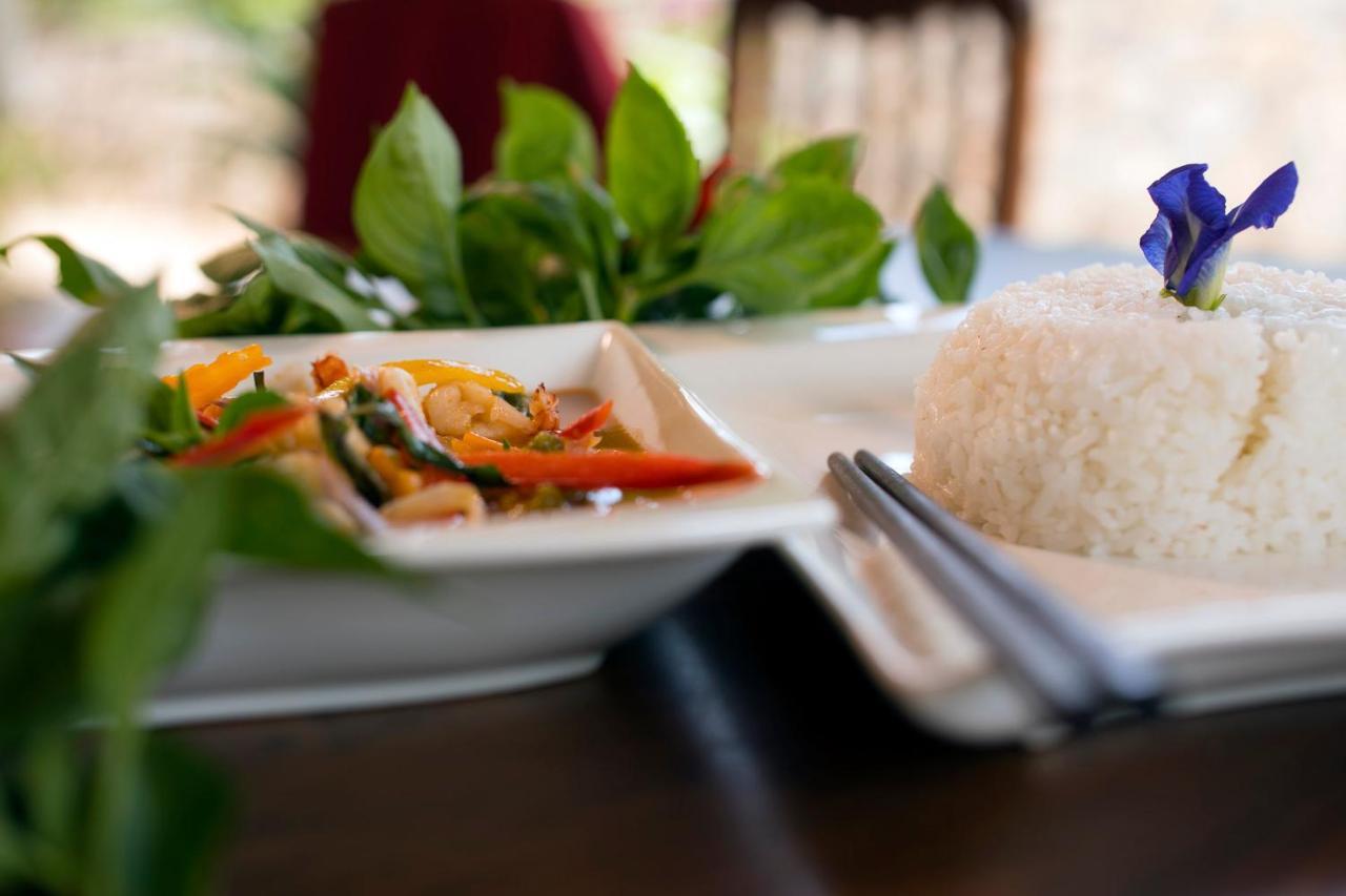 Entebbe Palm Hotel Kültér fotó
