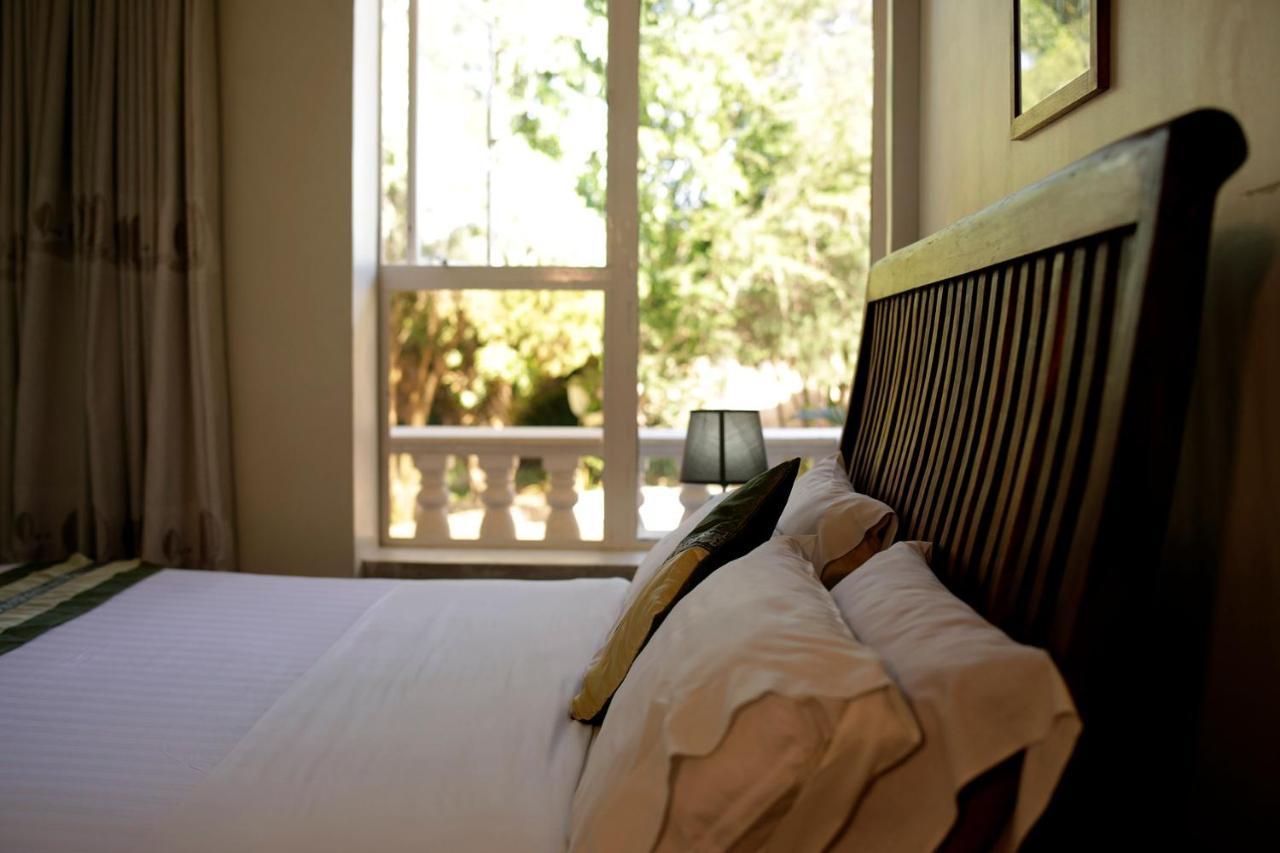 Entebbe Palm Hotel Kültér fotó