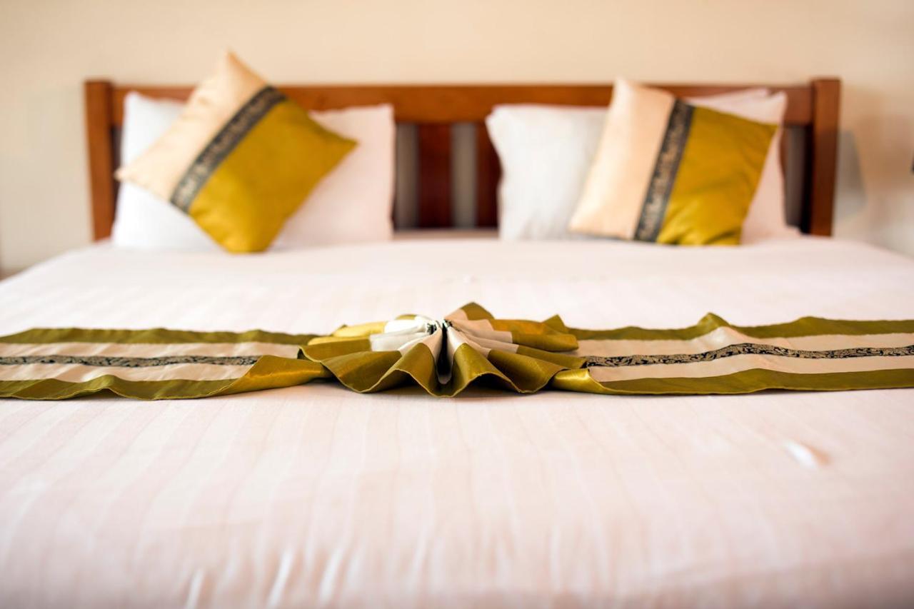 Entebbe Palm Hotel Kültér fotó